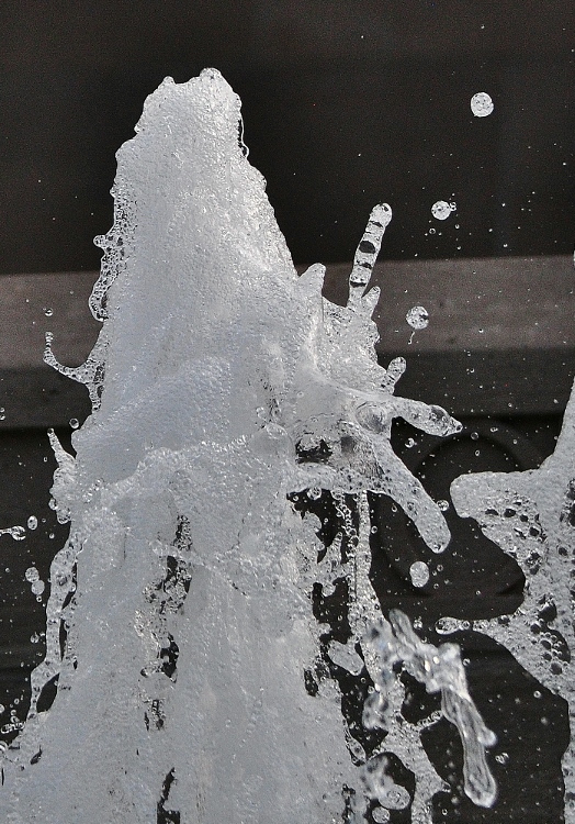 fountain water
